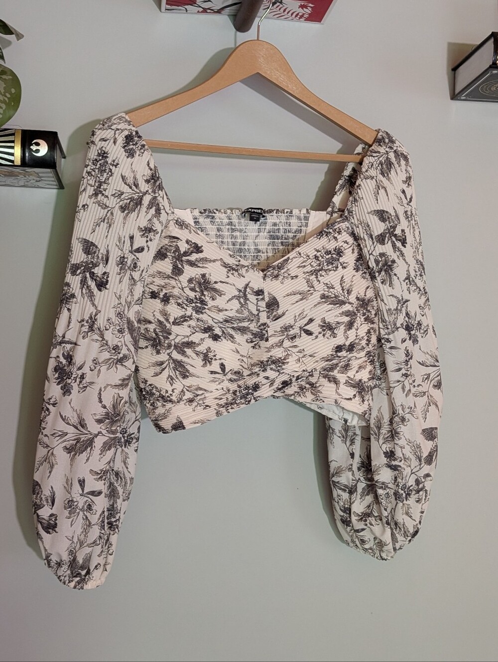 Express Green Toile Crop Top Puff Sleeves - Medium